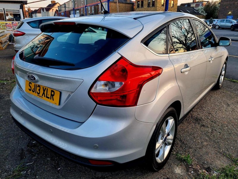 FORD FOCUS