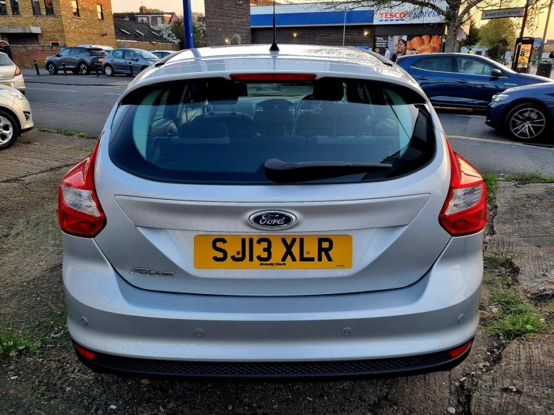 FORD FOCUS