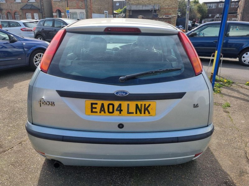 FORD FOCUS